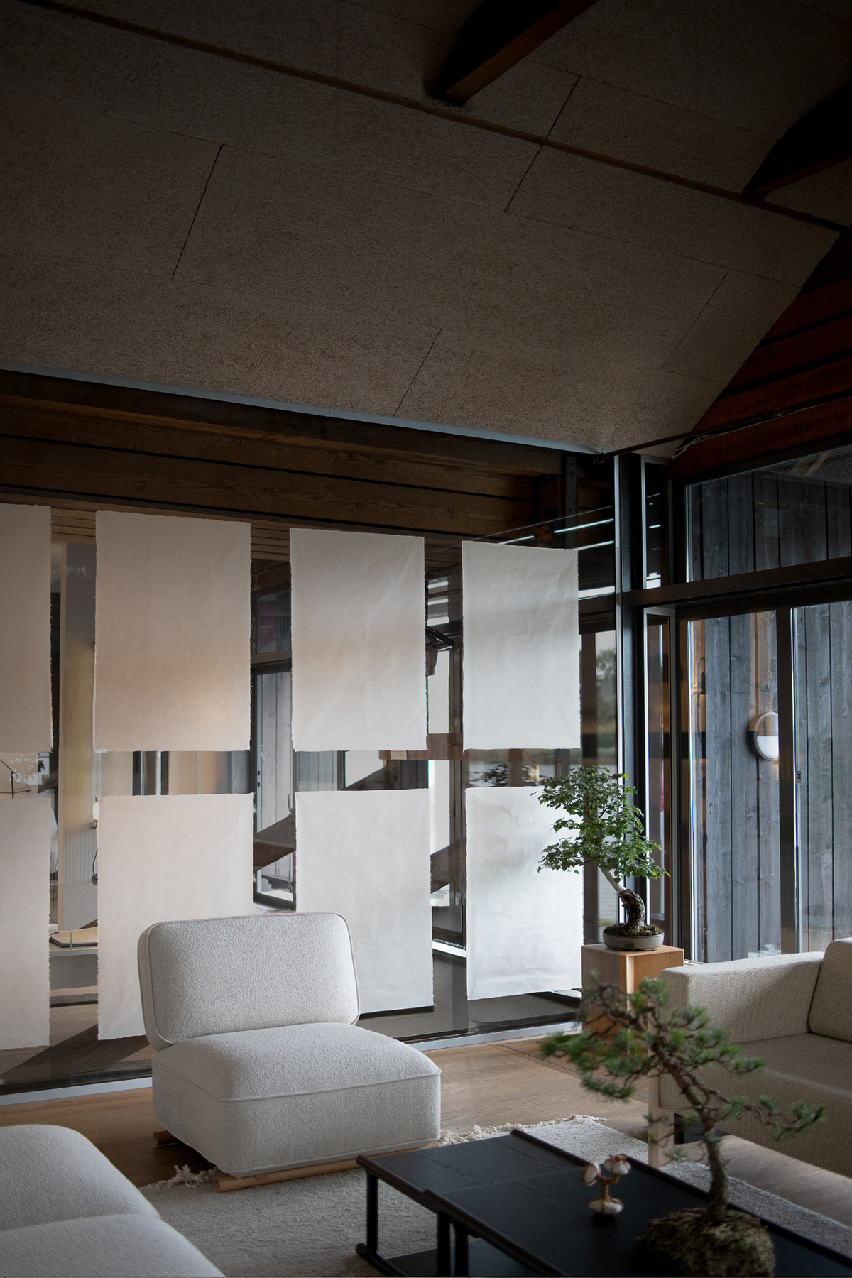 Hoyo Sofa Ottoman
