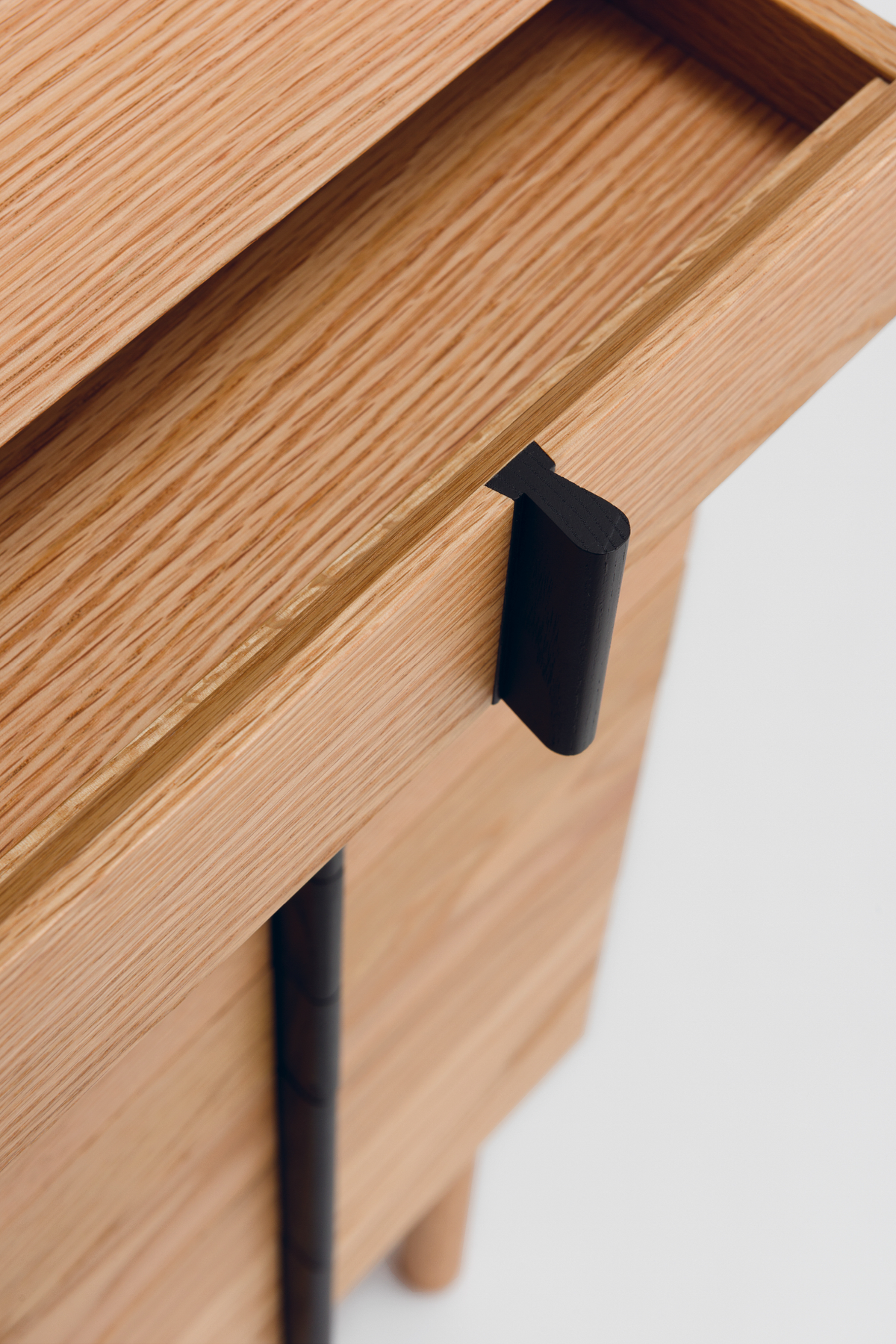 Column Chest