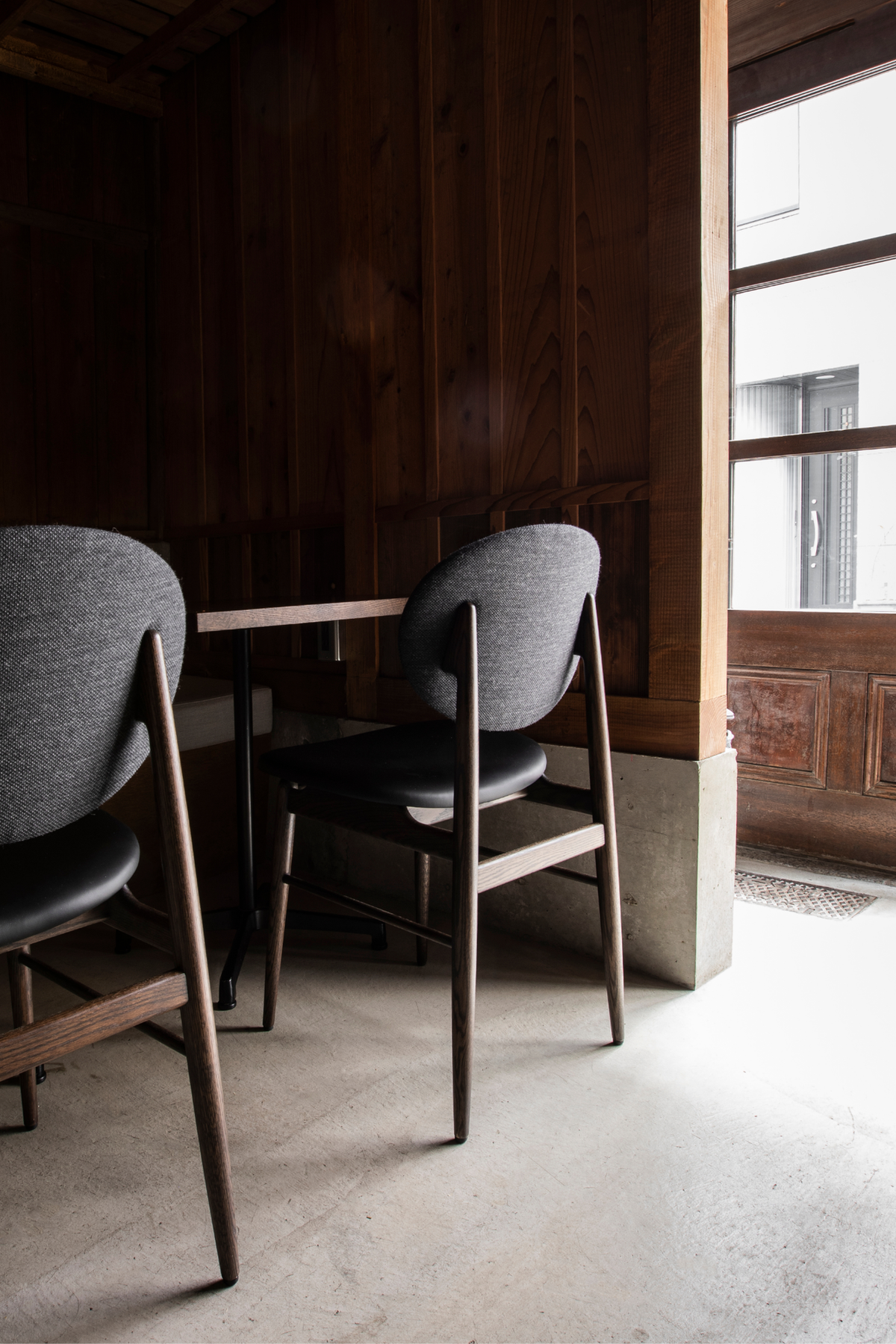 Outline Chair | Upholstered Seat and Wood Back