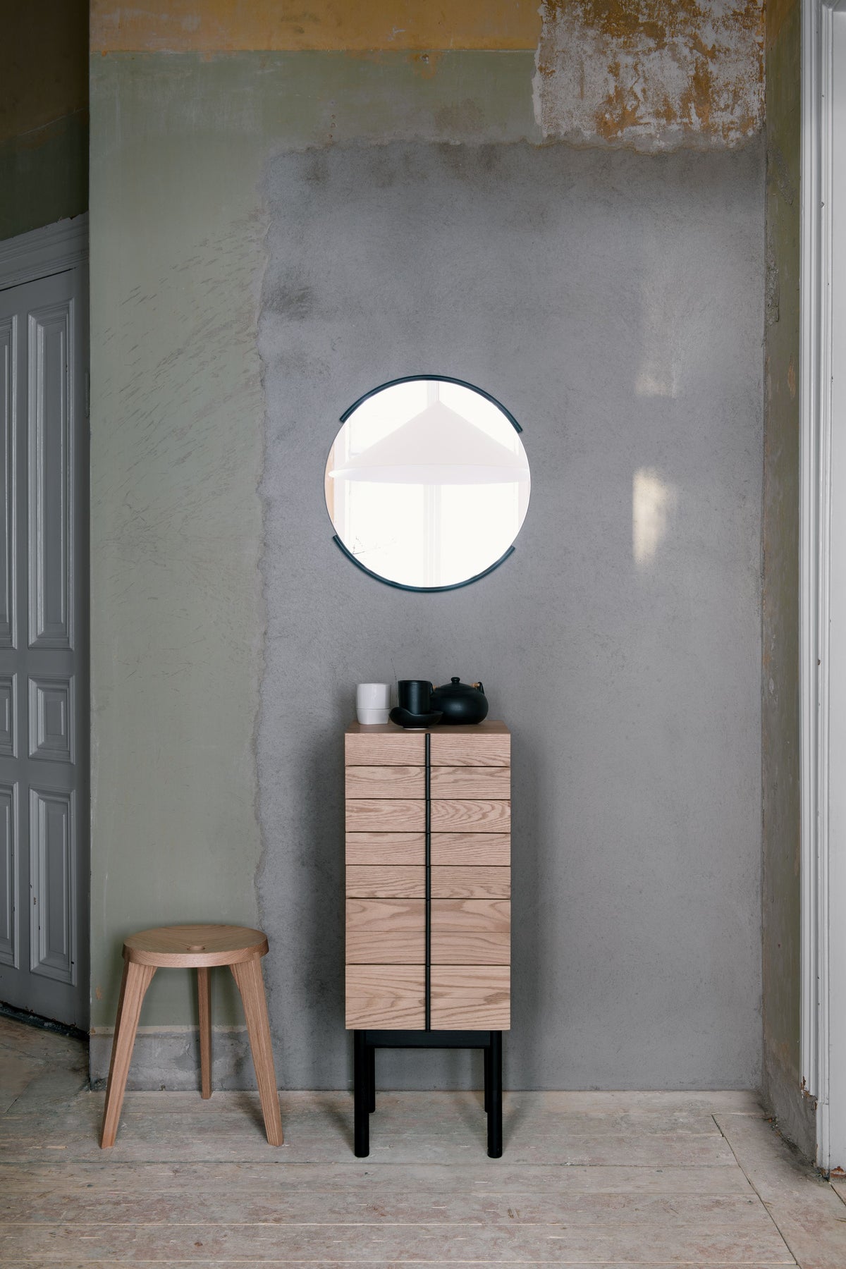 Column Chest